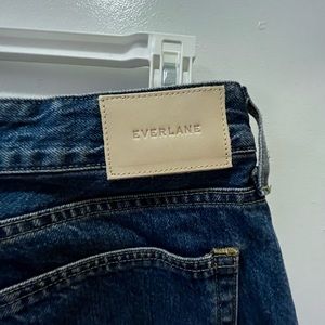 Everlane Curvy 90’s cheeky straight jean - size 32 regular